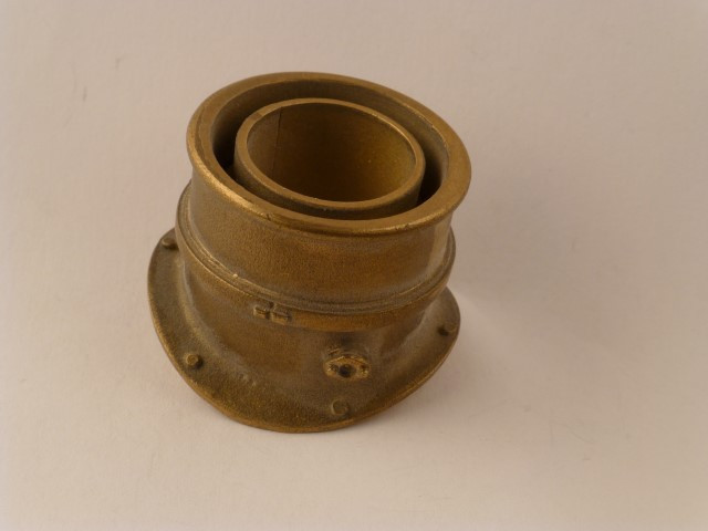 Schornstein, Duchmesser oben 27,5mm,  19,5mm hoch, für Kessel-Durchmesser 60 +/- 2mm	