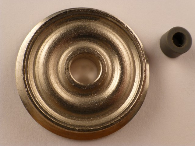 Scheibenrad, Messing matt vernickelt, inklusive Isoliernabe  für Achse Durchmesser 4mm					